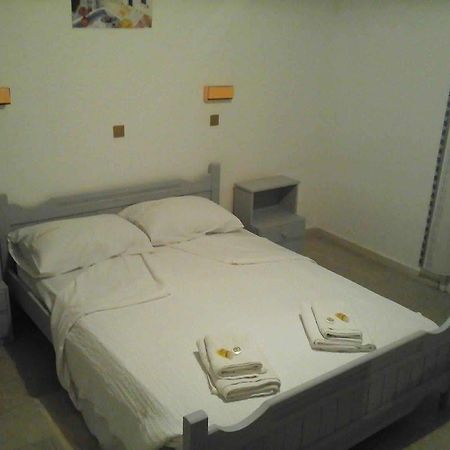 Monolithos Hotel Экстерьер фото