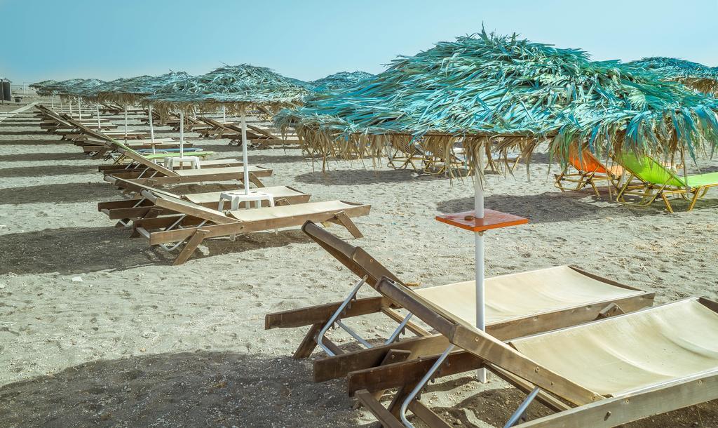 Monolithos Hotel Экстерьер фото