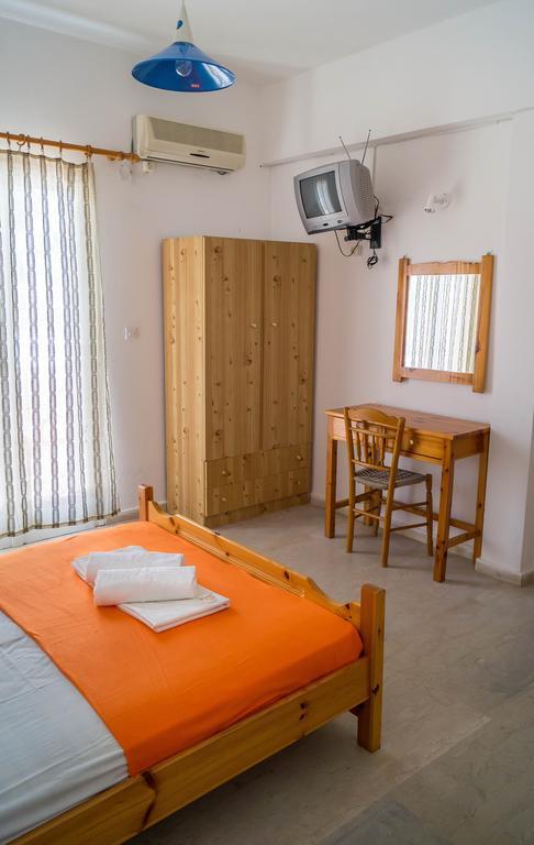 Monolithos Hotel Экстерьер фото