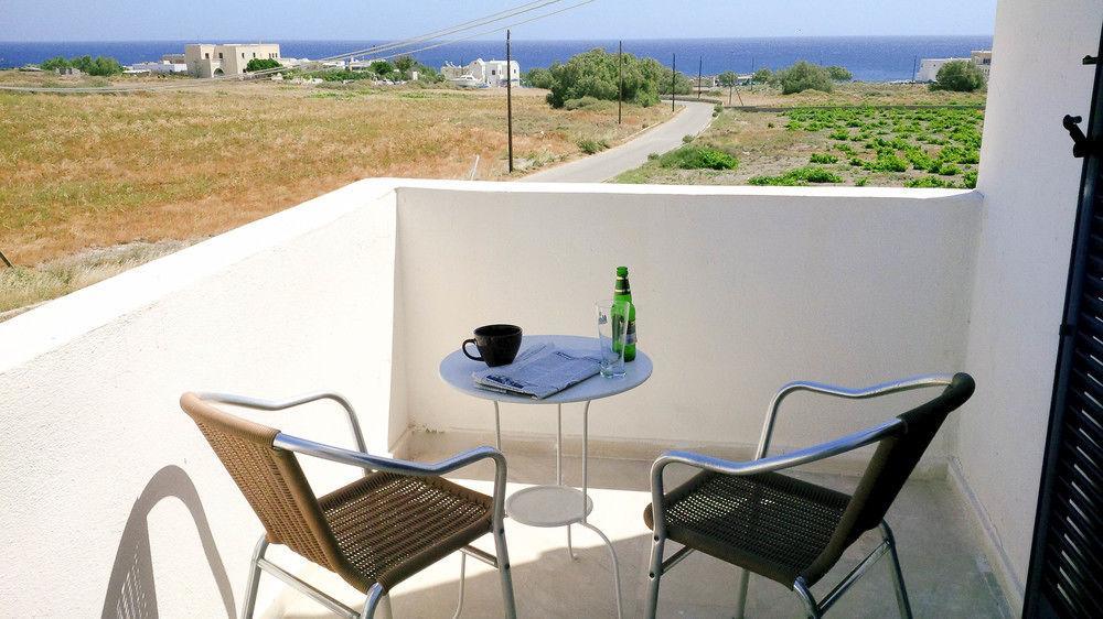 Monolithos Hotel Экстерьер фото
